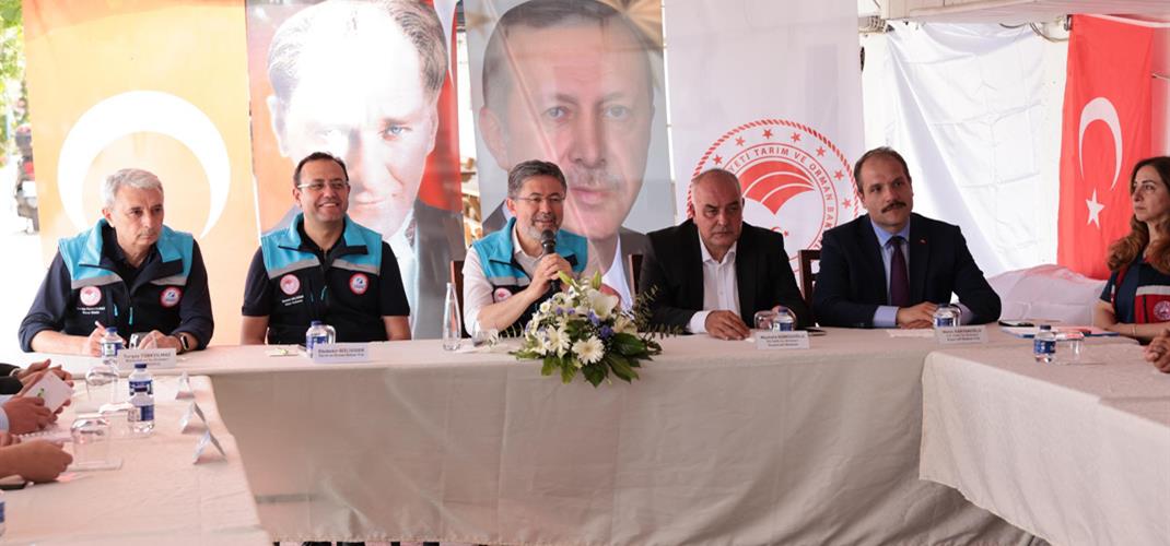 BAKANIMIZ, SAMATYA BALIKÇI BARINAĞI'NDA BALIKÇILARLA BULUŞTU