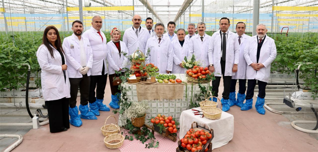 BAKAN YUMAKLI: “TARIMSAL GİRDİLERLE İLGİLİ ALMIŞ OLDUĞUMUZ BÜTÜN TEDBİRLER ŞU ANDA YERİNDE”