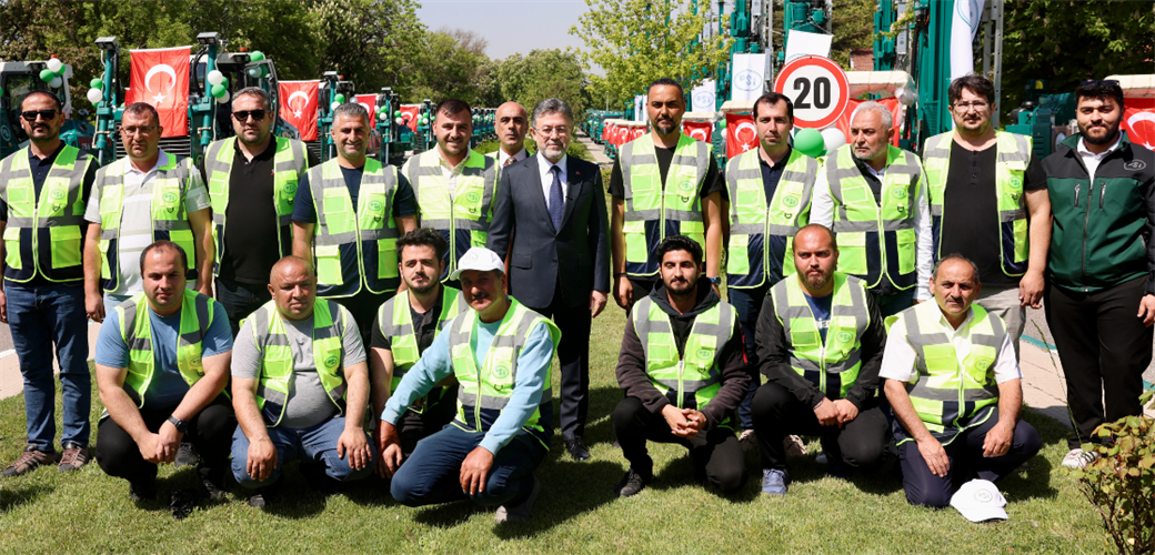 BAKAN YUMAKLI: “DSİ’YE 2,7 MİLYAR TL’LİK 150 YENİ İŞ MAKİNESİ HAYIRLI OLSUN”