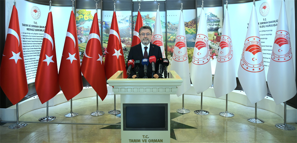 BAKAN YUMAKLI: "SOKAK LEZZETLERİ SATIŞI YAPILAN YERLERİ MERCEK ALTINA ALDIK"