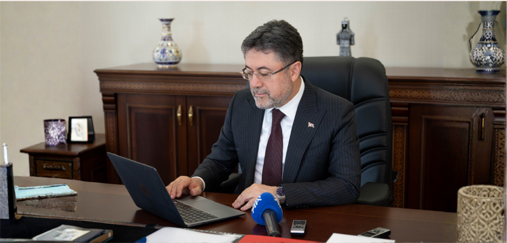 BAKAN YUMAKLI, AA'NIN "YILIN KARELERİ" OYLAMASINA KATILDI