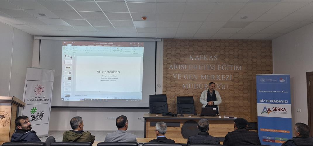 Ağrılı Arıcılara Ana Arı Yetiştiriciliği ve Arı Hastalıkları Eğitimi Verildi