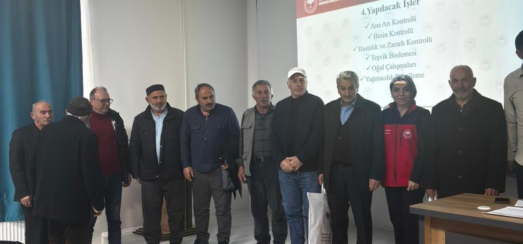 Arıcılıkta Bakım Dönemleri ve Kışlatma Tekniklerine Yönelik Eğitimler Gerçekleştirildi