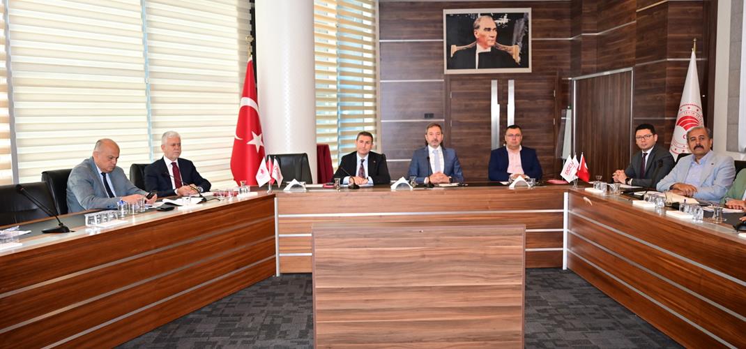 Doktora Tez Öneri Yönlendirme Komisyonu (DOKYÖN) toplantılarının 20'ncisi, 01 Temmuz 2025 Salı günü saat 10.00'da gerçekleştirildi.