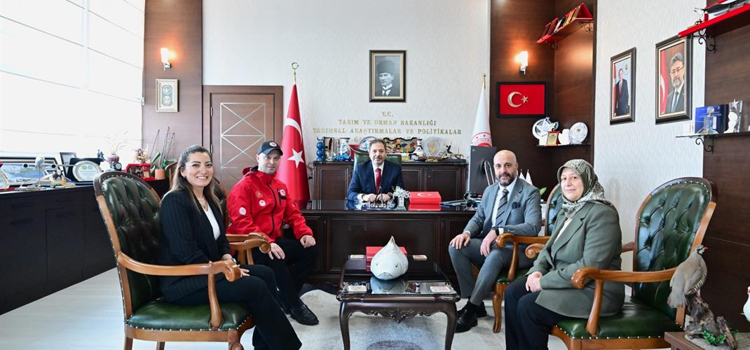 Genel Müdürlüğümüzde Antarktika Görevi Öncesi Bayrak Teslim Töreni Gerçekleştirildi