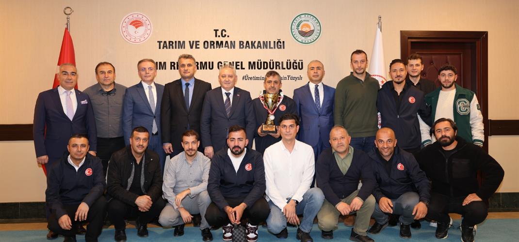 BİZ BİR TAKIMIZ! 💪🏻🏆⚽🥉